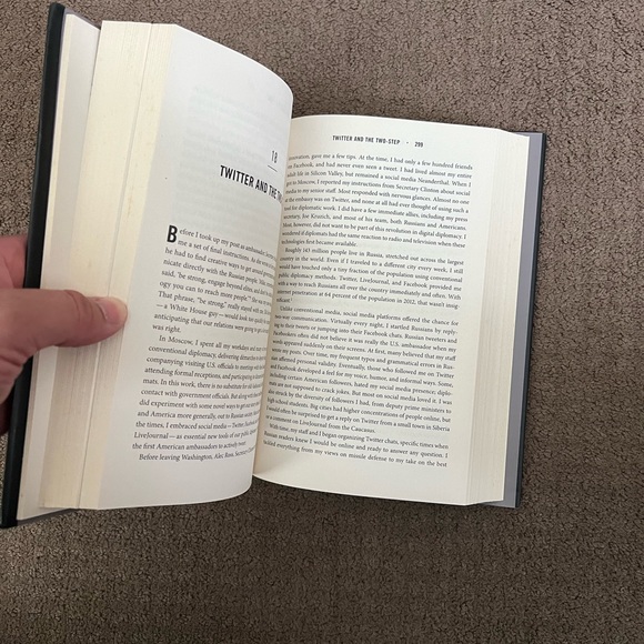 From Cold War to Hot Peace : An American Ambassador in Putin's Russia by Michael - Picture 6 of 6